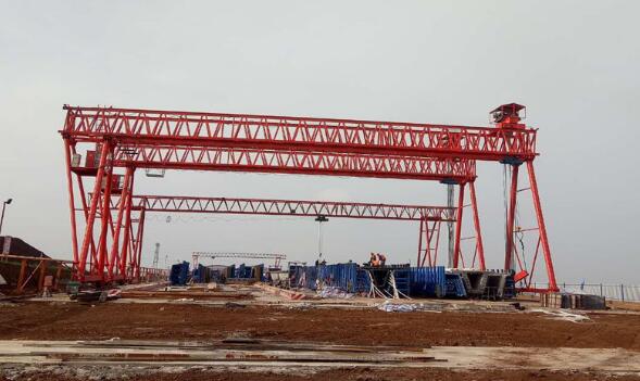 吊鉤龍門吊液壓系統(tǒng)壓力不足如何排查？/ 為何液壓油污染會導致壓力下降？