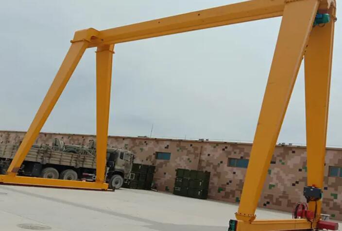 門(mén)式起重機(jī)單級(jí)滑觸與多極滑線有什么區(qū)別？