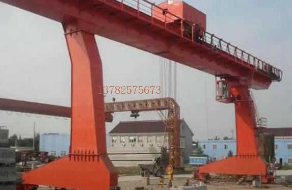 市場(chǎng)上20噸龍門(mén)吊價(jià)格多少錢(qián)？選哪個(gè)生產(chǎn)廠家可靠？