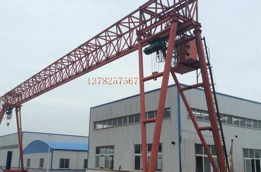 雙梁龍門吊在運用中有什么**性規(guī)定 雙梁龍門吊在運用中有什么**性規(guī)定