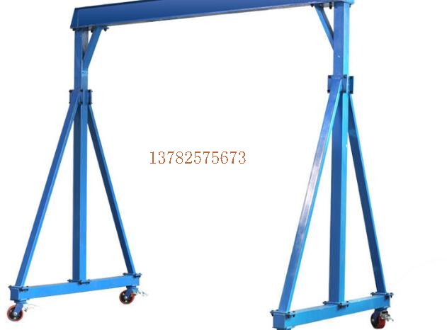 簡易龍門吊提升了原有車間的合理運行室內(nèi)空間 簡易龍門吊提升了原有車間的合理運行室內(nèi)空間